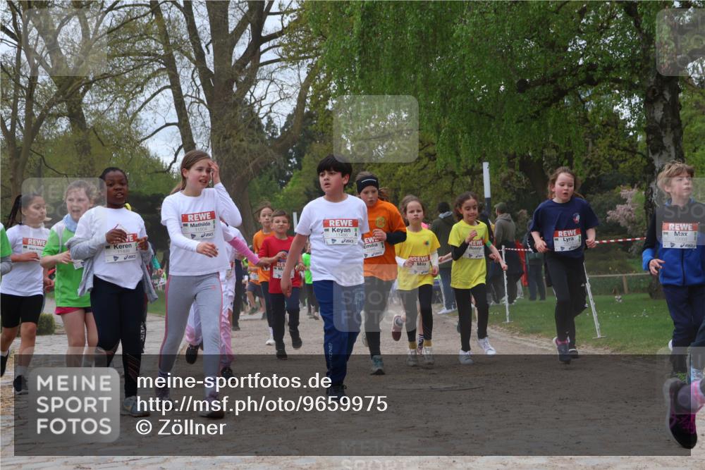 25.04.2026 - Das Zehntel Zöllner http://msf.ph/oto/9659975 25.04.2026 11:43:57 Laufen 11499, 11504, 10003 meine-sportfotos.de