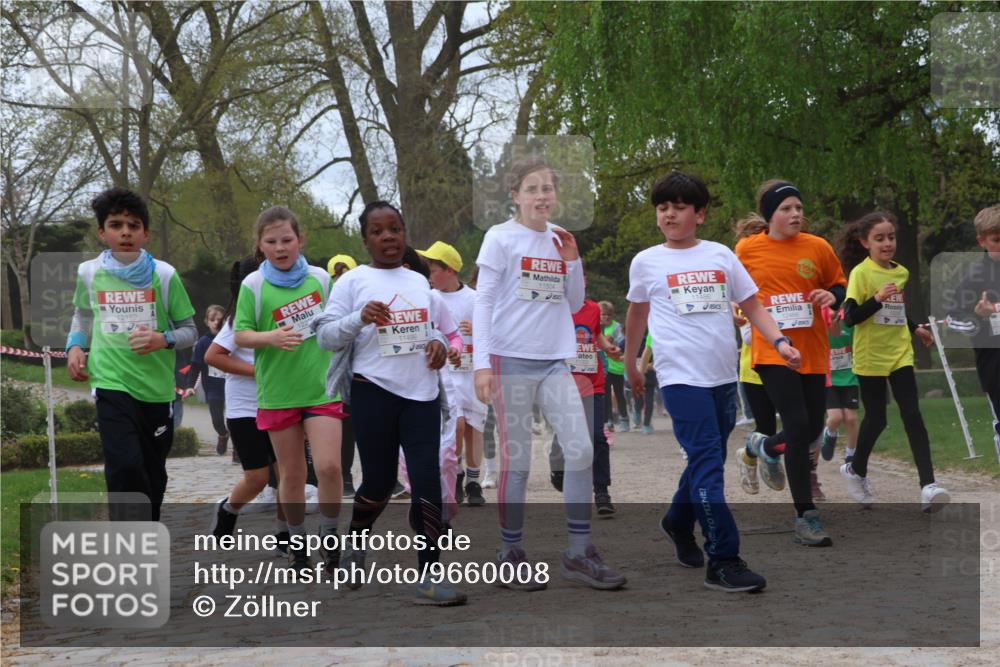 25.04.2026 - Das Zehntel Zöllner http://msf.ph/oto/9660008 25.04.2026 11:43:57 Laufen 12182, 11499, 11504, 250, 11486, 12466 meine-sportfotos.de