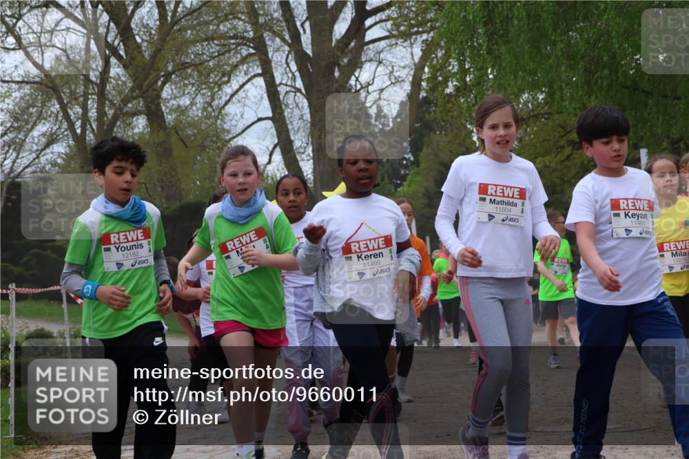 25.04.2026 - Das Zehntel Zöllner http://msf.ph/oto/9660011 25.04.2026 11:43:58 Laufen 12182, 11499, 11504, 11486, 12276 meine-sportfotos.de