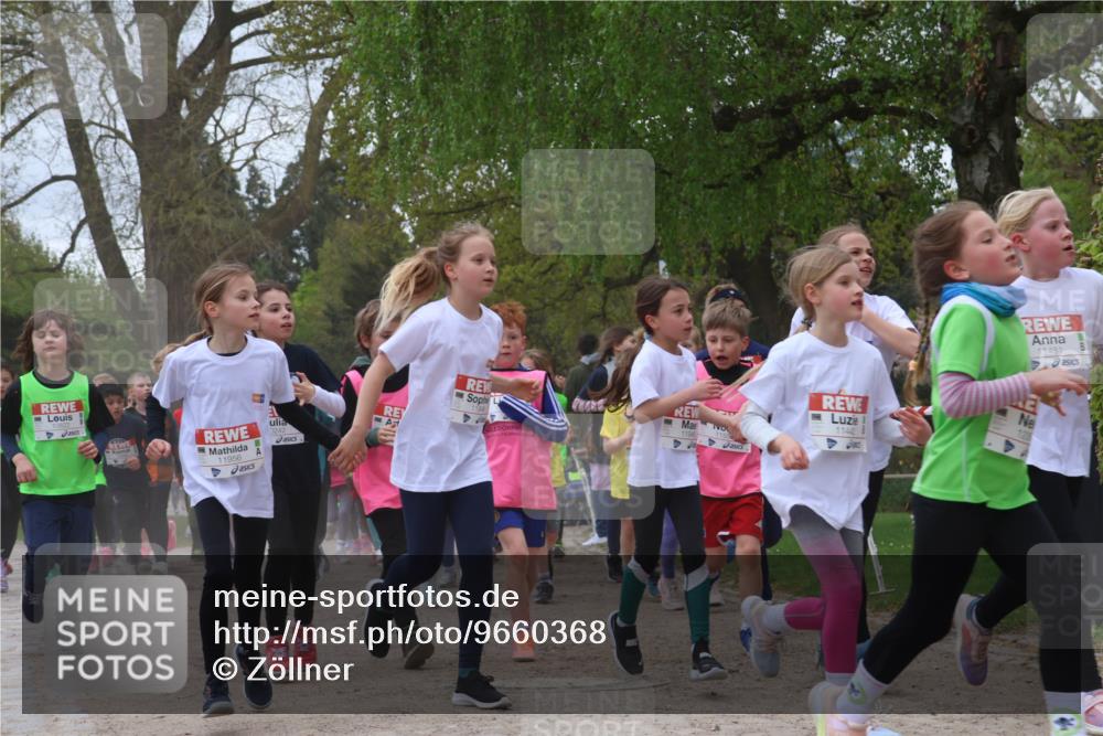 25.04.2026 - Das Zehntel Zöllner http://msf.ph/oto/9660368 25.04.2026 11:44:09 Laufen 11956, 11481 meine-sportfotos.de
