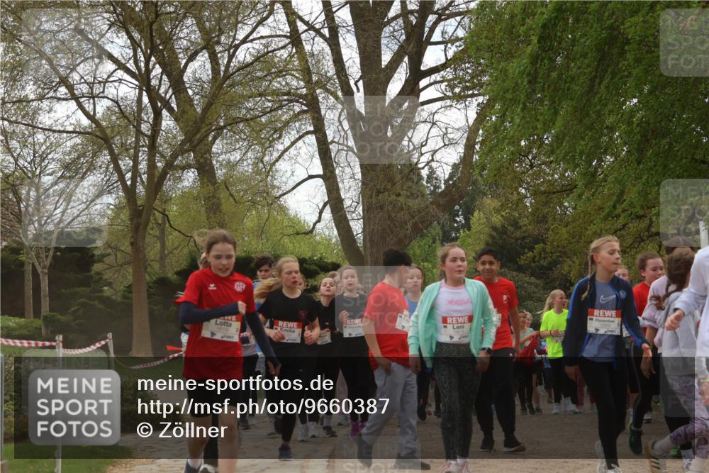 25.04.2026 - Das Zehntel Zöllner http://msf.ph/oto/9660387 25.04.2026 13:46:47 Laufen 16100 meine-sportfotos.de