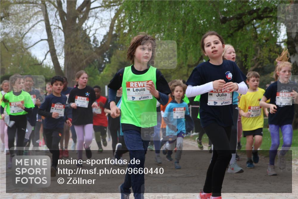 25.04.2026 - Das Zehntel Zöllner http://msf.ph/oto/9660440 25.04.2026 11:44:10 Laufen 10822, 10242 meine-sportfotos.de