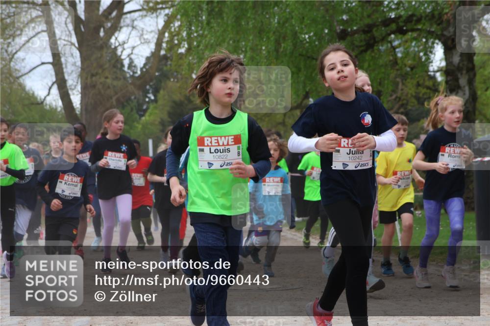25.04.2026 - Das Zehntel Zöllner http://msf.ph/oto/9660443 25.04.2026 11:44:11 Laufen 10822, 10242 meine-sportfotos.de