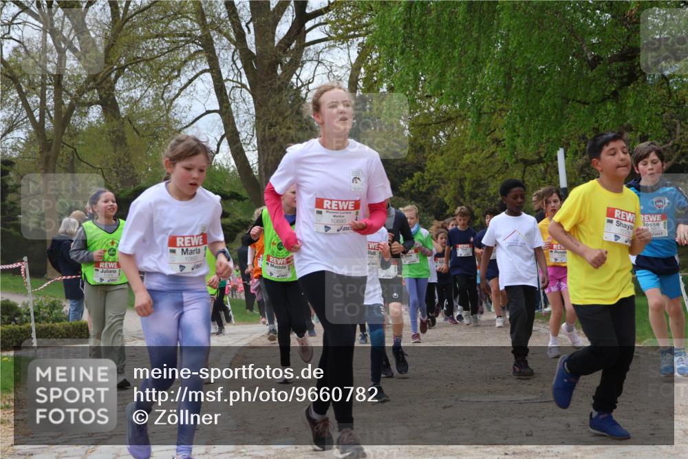 25.04.2026 - Das Zehntel Zöllner http://msf.ph/oto/9660782 25.04.2026 11:44:20 Laufen 10893, 10890, 12280 meine-sportfotos.de
