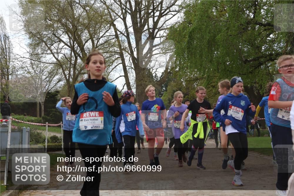 25.04.2026 - Das Zehntel Zöllner http://msf.ph/oto/9660999 25.04.2026 13:47:03 Laufen 17406, 18047, 174 meine-sportfotos.de