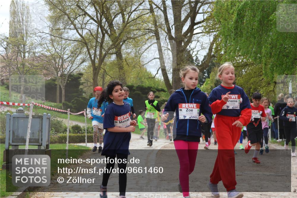 25.04.2026 - Das Zehntel Zöllner http://msf.ph/oto/9661460 25.04.2026 11:44:42 Laufen 10222, 10165, 10226 meine-sportfotos.de