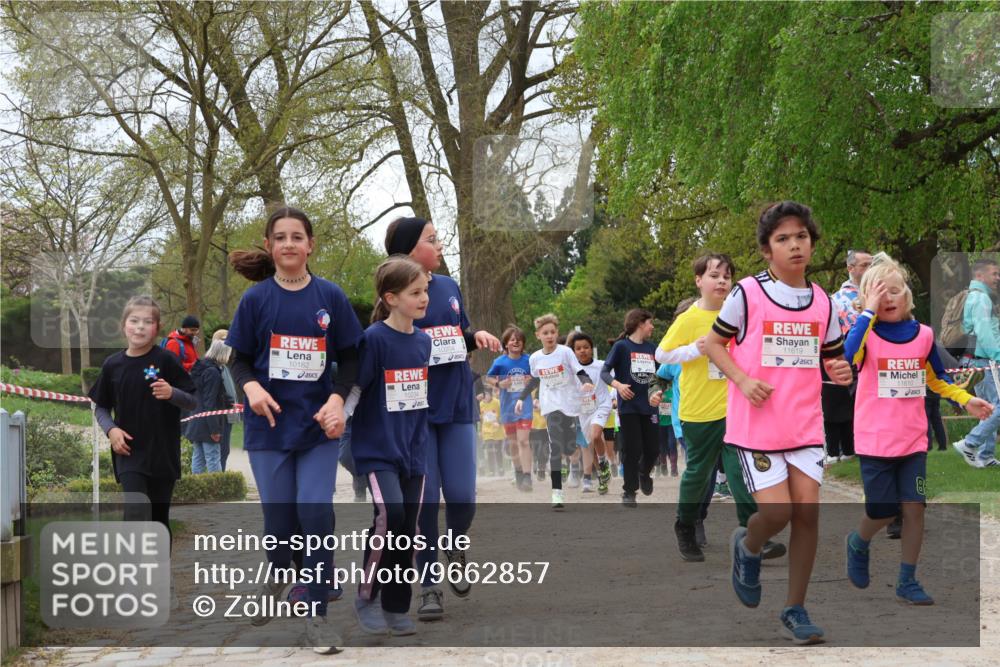 25.04.2026 - Das Zehntel Zöllner http://msf.ph/oto/9662857 25.04.2026 11:45:33 Laufen 10182, 10234, 11619 meine-sportfotos.de