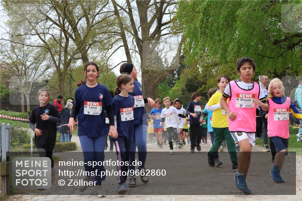 25.04.2026 - Das Zehntel Zöllner http://msf.ph/oto/9662860 25.04.2026 11:45:34 Laufen 10182, 10234, 10204, 11619, 11610 meine-sportfotos.de