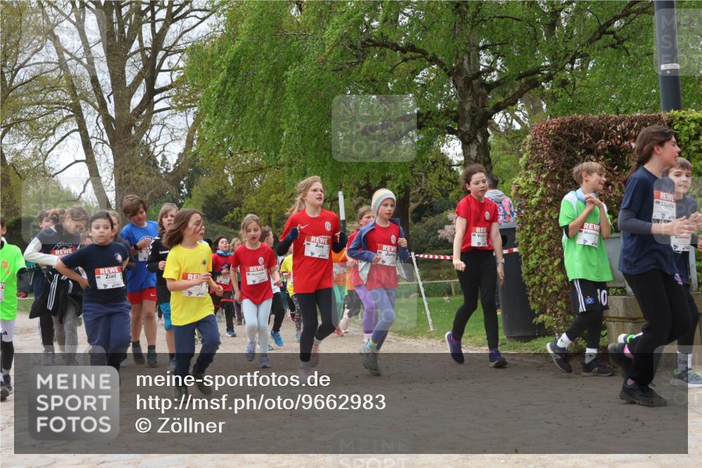 25.04.2026 - Das Zehntel Zöllner http://msf.ph/oto/9662983 25.04.2026 11:45:38 Laufen 10 meine-sportfotos.de