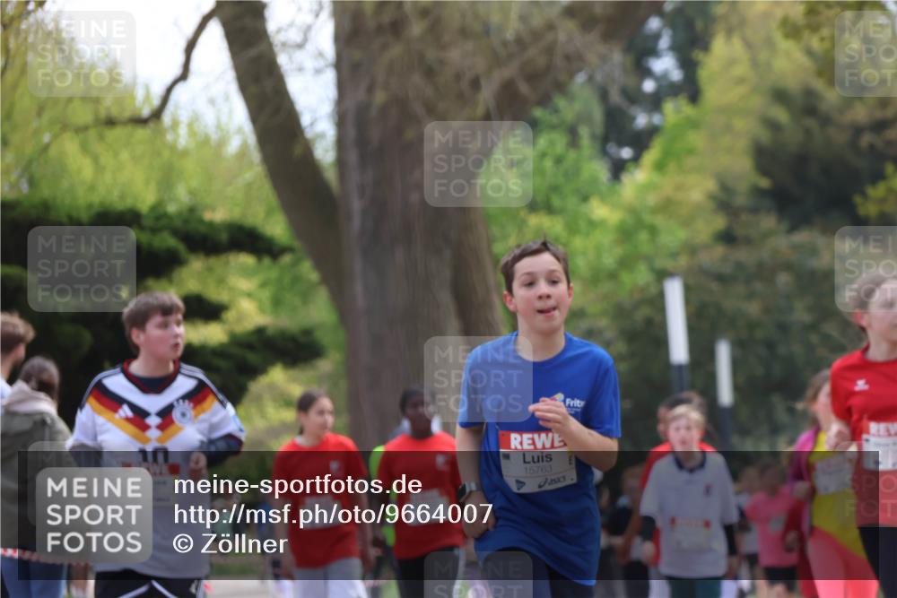 25.04.2026 - Das Zehntel Zöllner http://msf.ph/oto/9664007 25.04.2026 13:48:45 Laufen 10, 15763 meine-sportfotos.de