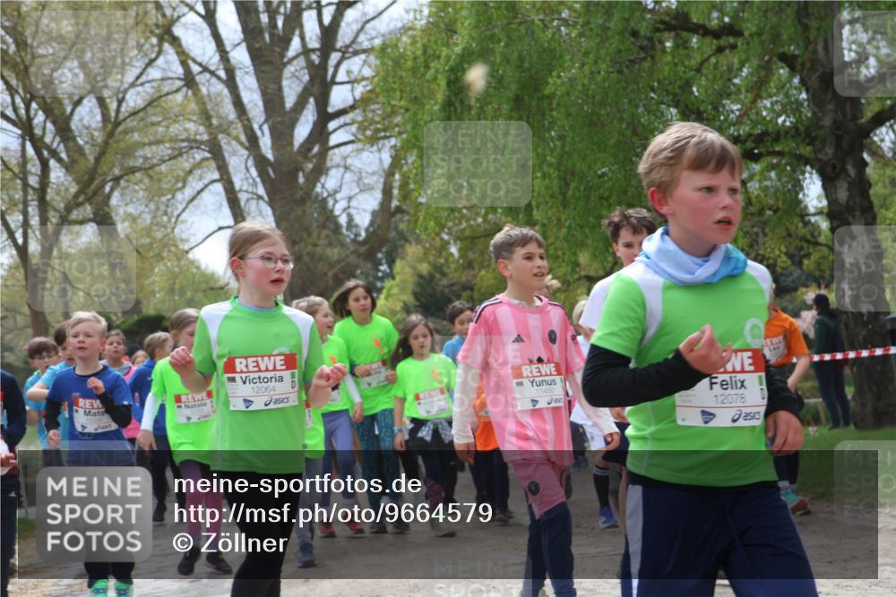 25.04.2026 - Das Zehntel Zöllner http://msf.ph/oto/9664579 25.04.2026 11:46:44 Laufen 12064, 11450, 12078 meine-sportfotos.de