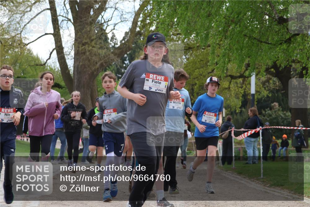 25.04.2026 - Das Zehntel Zöllner http://msf.ph/oto/9664760 25.04.2026 13:49:10 Laufen 17387, 1738, 17615, 17830 meine-sportfotos.de