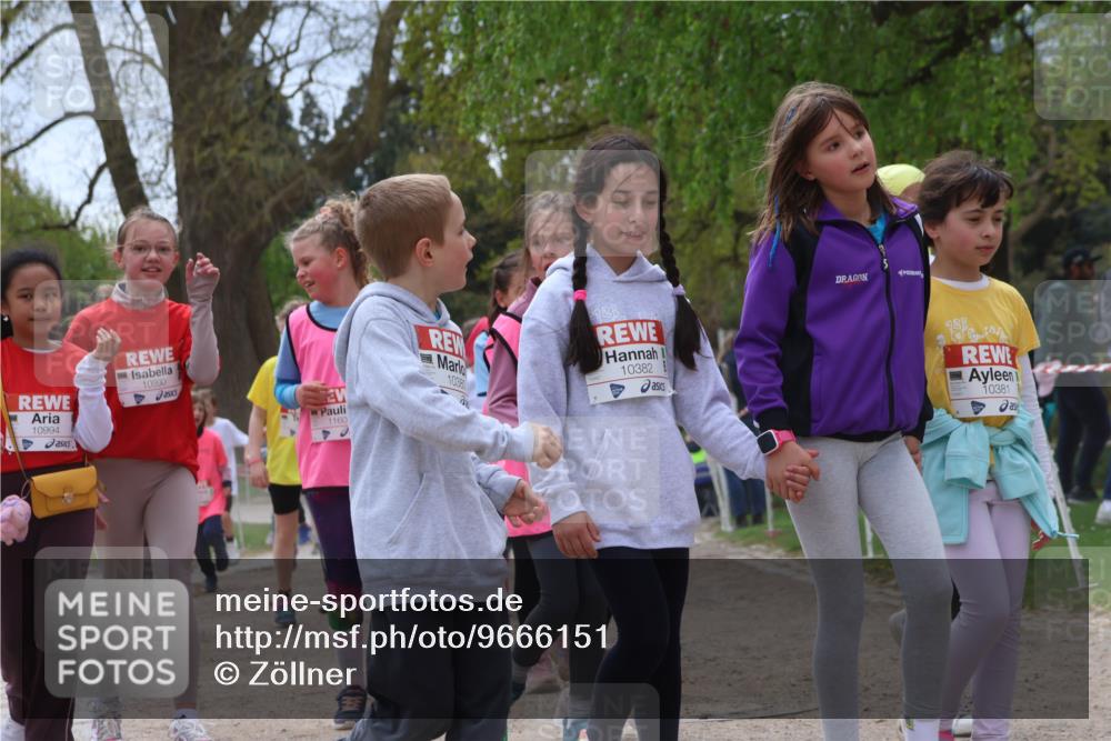 25.04.2026 - Das Zehntel Zöllner http://msf.ph/oto/9666151 25.04.2026 11:47:52 Laufen 10994, 10990, 1160, 1038, 128, 10382, 128, 10381 meine-sportfotos.de