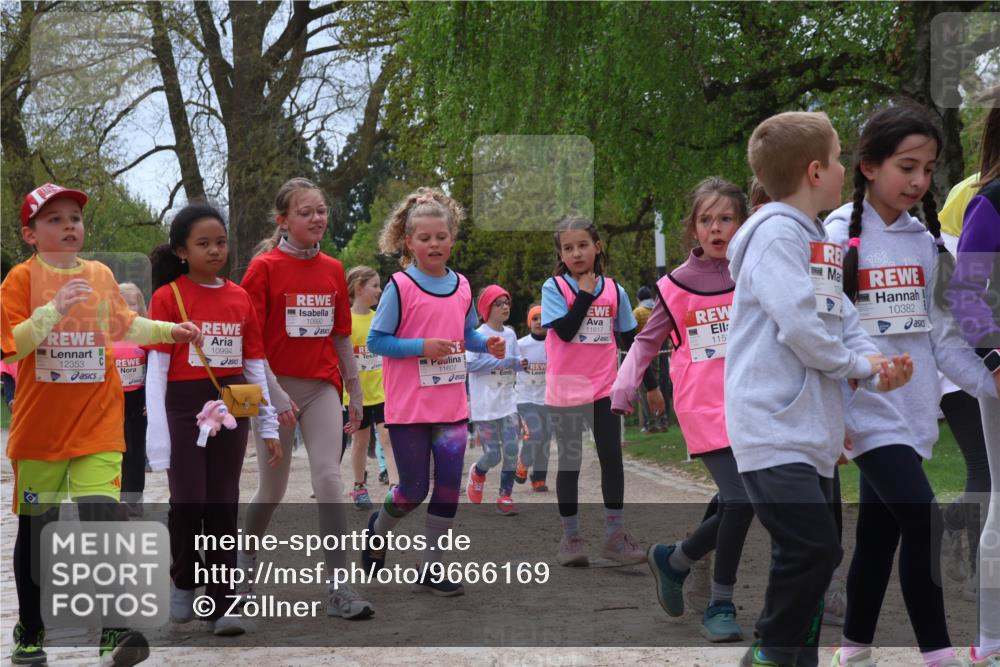 25.04.2026 - Das Zehntel Zöllner http://msf.ph/oto/9666169 25.04.2026 11:47:53 Laufen 10990, 4, 11607, 10994, 12353, 4, 11617, 115, 10382 meine-sportfotos.de