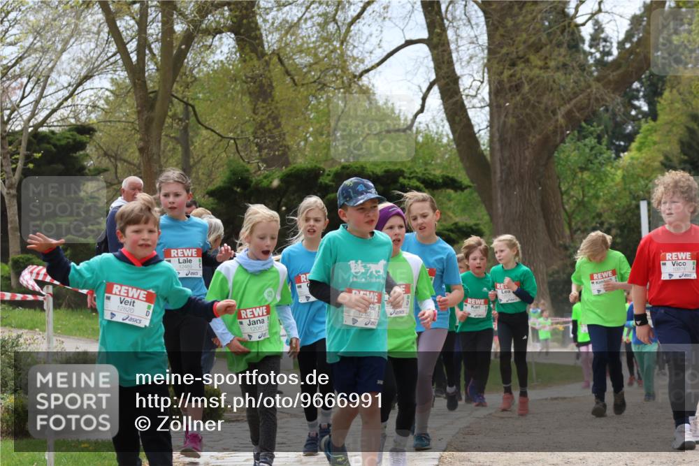 25.04.2026 - Das Zehntel Zöllner http://msf.ph/oto/9666991 25.04.2026 11:48:25 Laufen 12820, 12489, 12081, 2823 meine-sportfotos.de