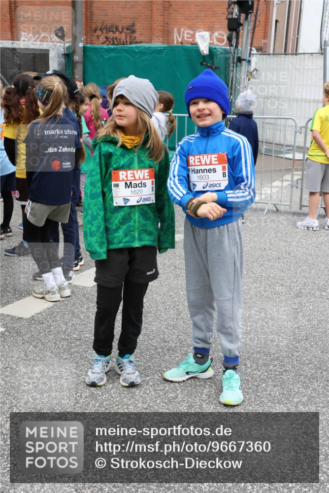 25.04.2026 - Das Zehntel Strokosch-Dieckow http://msf.ph/oto/9667360 25.04.2026 08:25:21 Allgemein zum Event 3, 2008, 12, 1620, 1603 meine-sportfotos.de