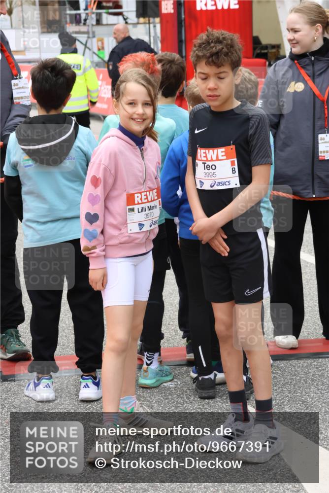 25.04.2026 - Das Zehntel Strokosch-Dieckow http://msf.ph/oto/9667391 25.04.2026 10:03:38 Allgemein zum Event 40, 3970, 3995, 40 meine-sportfotos.de
