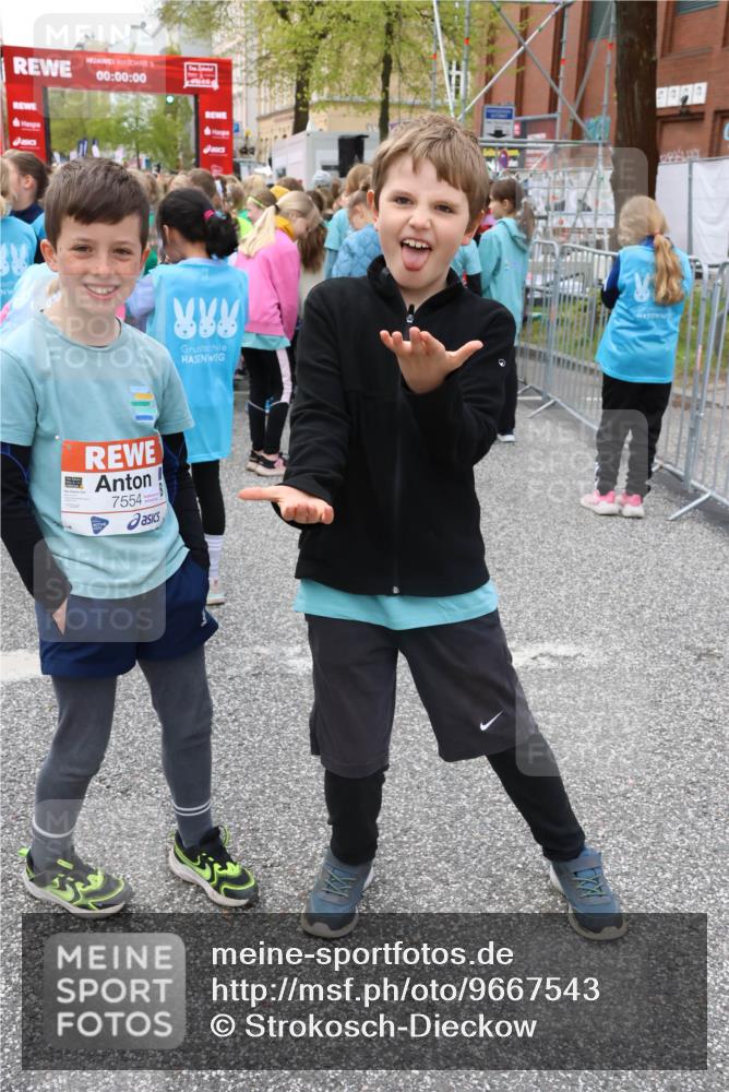 25.04.2026 - Das Zehntel Strokosch-Dieckow http://msf.ph/oto/9667543 25.04.2026 10:15:35 Allgemein zum Event 00, 00, 00, 7554, 7554 meine-sportfotos.de
