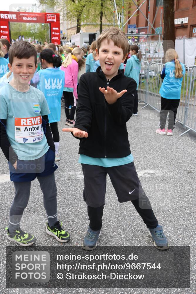 25.04.2026 - Das Zehntel Strokosch-Dieckow http://msf.ph/oto/9667544 25.04.2026 10:15:35 Allgemein zum Event 00, 00, 00, 7554, 7554 meine-sportfotos.de