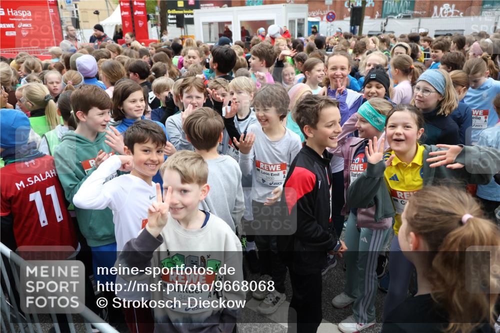 25.04.2026 - Das Zehntel Strokosch-Dieckow http://msf.ph/oto/9668068 25.04.2026 08:09:53 Allgemein zum Event 11, 3409, 340, 3400, 13 meine-sportfotos.de
