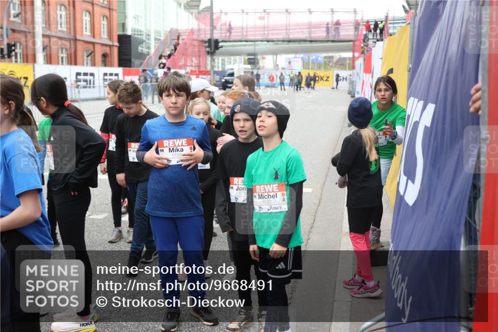 25.04.2026 - Das Zehntel Strokosch-Dieckow http://msf.ph/oto/9668491 25.04.2026 08:17:00 Allgemein zum Event 1720, 1723, 1727 meine-sportfotos.de