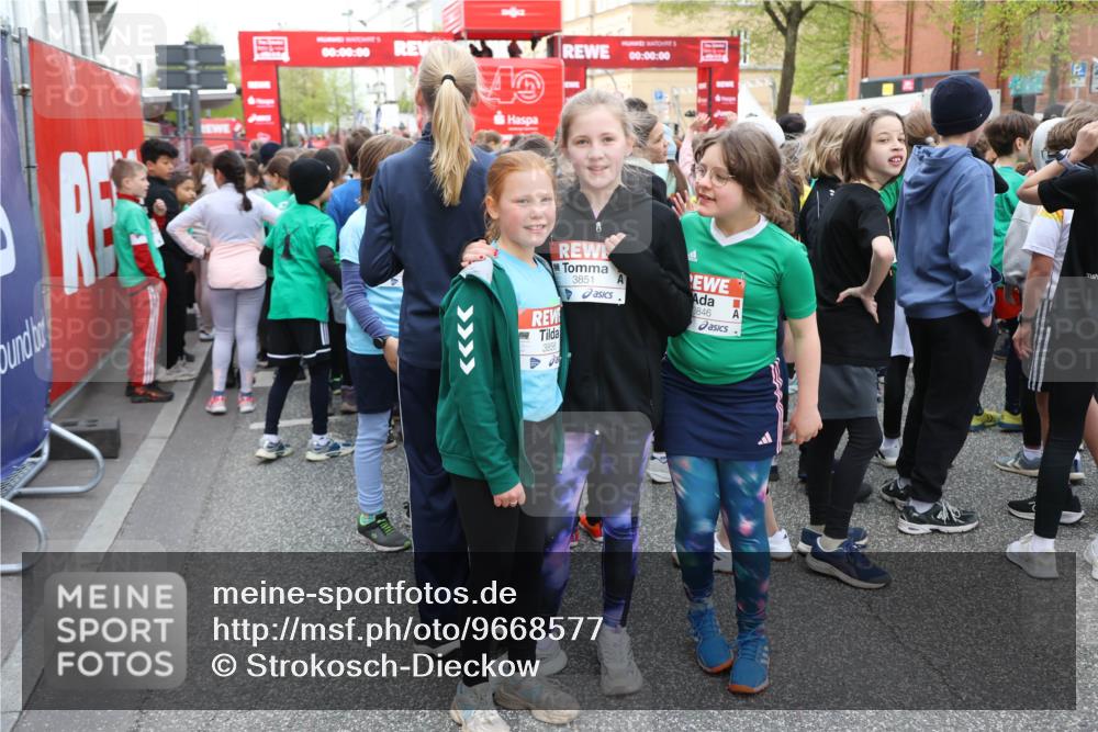 25.04.2026 - Das Zehntel Strokosch-Dieckow http://msf.ph/oto/9668577 25.04.2026 08:20:59 Allgemein zum Event 00, 00, 00, 00, 00, 00, 3851, 8846, 3856 meine-sportfotos.de