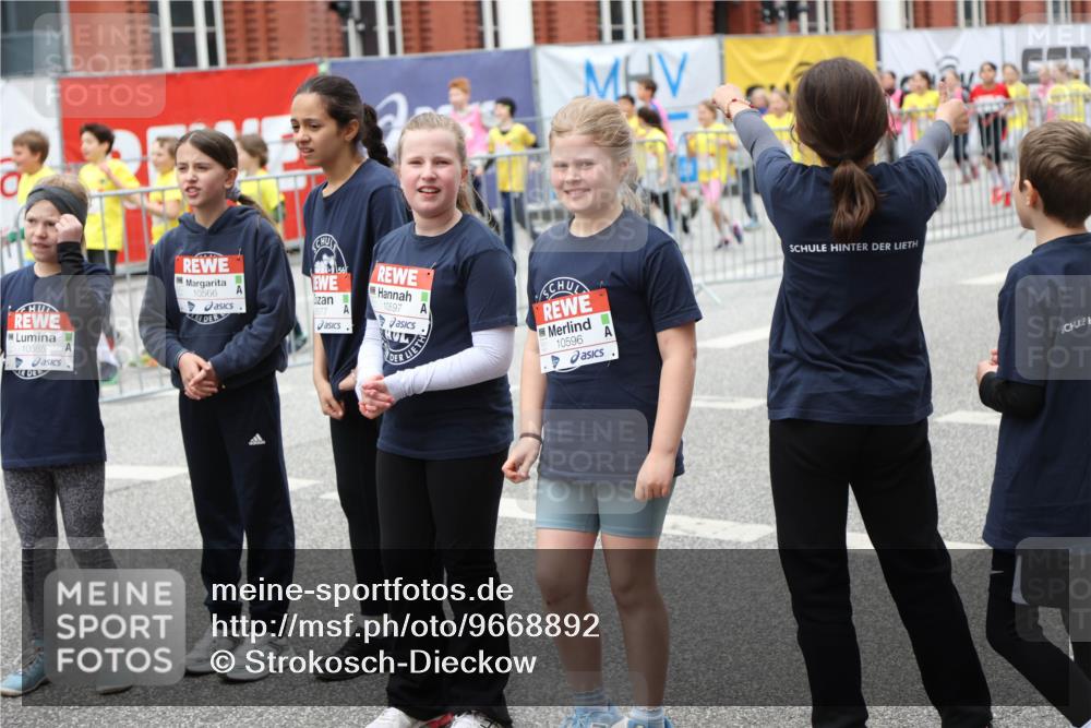 25.04.2026 - Das Zehntel Strokosch-Dieckow http://msf.ph/oto/9668892 25.04.2026 12:10:17 Allgemein zum Event 10566, 10585, 1577, 10597, 10596 meine-sportfotos.de
