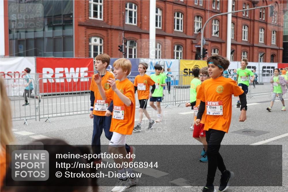 25.04.2026 - Das Zehntel Strokosch-Dieckow http://msf.ph/oto/9668944 25.04.2026 12:13:50 Allgemein zum Event 12461, 12463, 12456 meine-sportfotos.de
