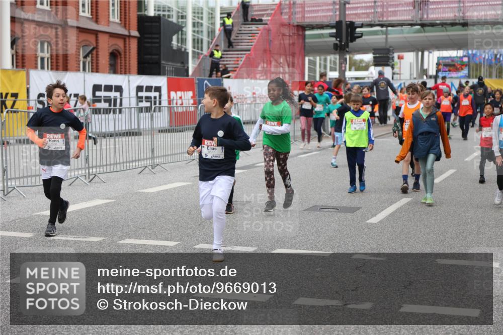 25.04.2026 - Das Zehntel Strokosch-Dieckow http://msf.ph/oto/9669013 25.04.2026 10:04:19 Allgemein zum Event 5577 meine-sportfotos.de
