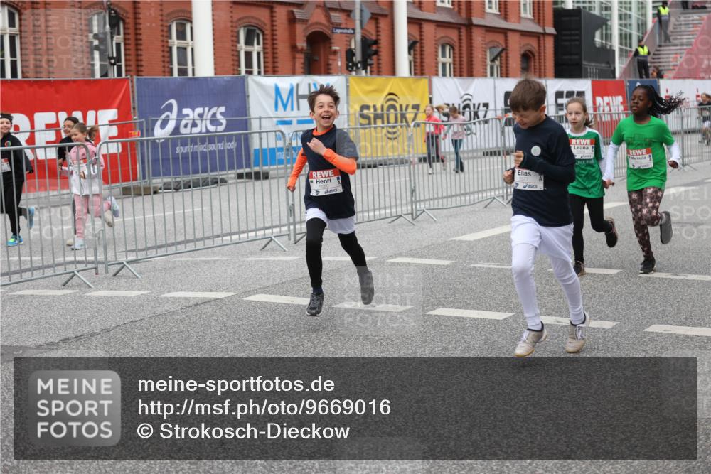 25.04.2026 - Das Zehntel Strokosch-Dieckow http://msf.ph/oto/9669016 25.04.2026 10:04:19 Allgemein zum Event 5577 meine-sportfotos.de