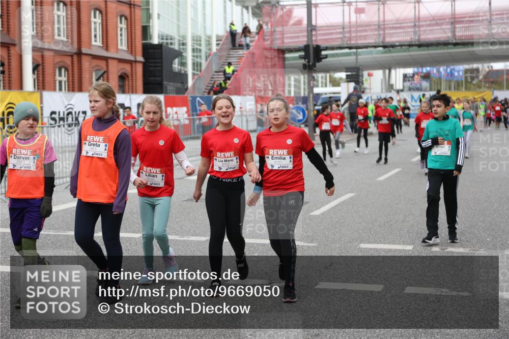 25.04.2026 - Das Zehntel Strokosch-Dieckow http://msf.ph/oto/9669050 25.04.2026 10:04:40 Allgemein zum Event 7410, 7411, 6135, 6152 meine-sportfotos.de