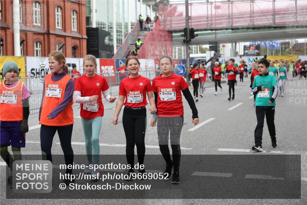 25.04.2026 - Das Zehntel Strokosch-Dieckow http://msf.ph/oto/9669052 25.04.2026 10:04:40 Allgemein zum Event 7410, 7411, 6135, 6151, 6152 meine-sportfotos.de