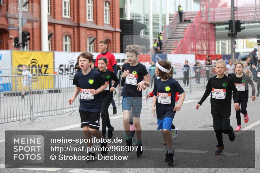 25.04.2026 - Das Zehntel Strokosch-Dieckow http://msf.ph/oto/9669071 25.04.2026 10:05:25 Allgemein zum Event 6709, 6763, 6745, 5512 meine-sportfotos.de