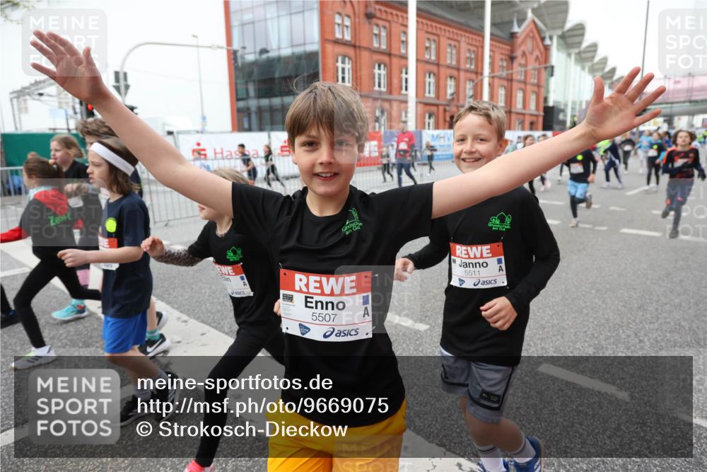 25.04.2026 - Das Zehntel Strokosch-Dieckow http://msf.ph/oto/9669075 25.04.2026 10:05:29 Allgemein zum Event 5507, 5511 meine-sportfotos.de