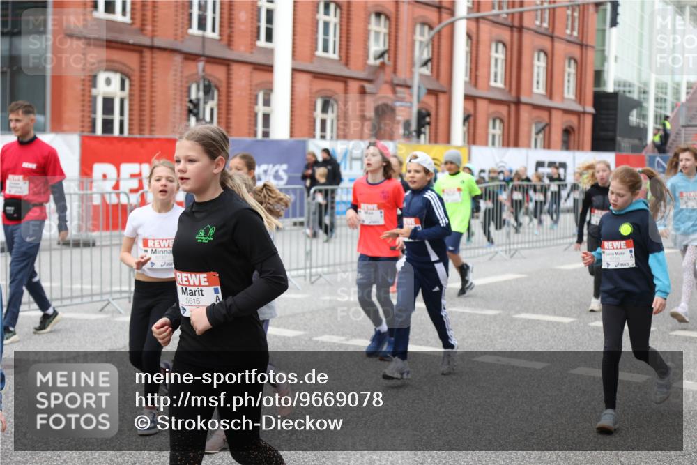25.04.2026 - Das Zehntel Strokosch-Dieckow http://msf.ph/oto/9669078 25.04.2026 10:05:32 Allgemein zum Event 251, 6747, 5516, 6755 meine-sportfotos.de