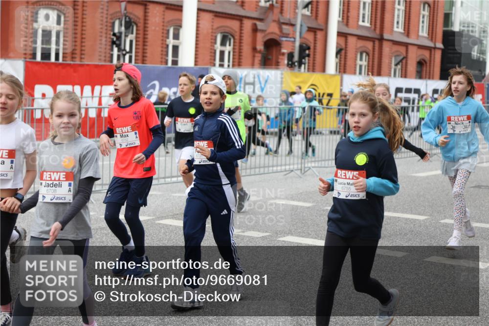25.04.2026 - Das Zehntel Strokosch-Dieckow http://msf.ph/oto/9669081 25.04.2026 10:05:33 Allgemein zum Event 6708, 6731, 7, 6755, 6759 meine-sportfotos.de