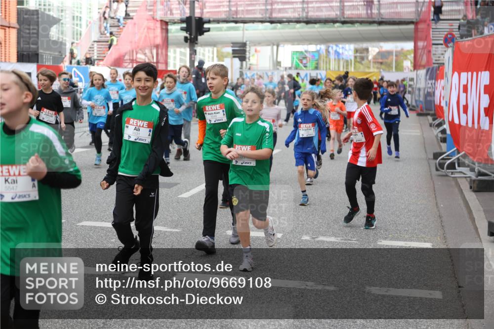 25.04.2026 - Das Zehntel Strokosch-Dieckow http://msf.ph/oto/9669108 25.04.2026 10:06:17 Allgemein zum Event 5547, 5531, 5551 meine-sportfotos.de