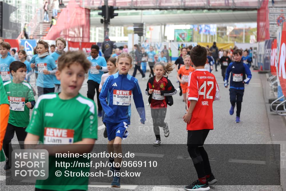 25.04.2026 - Das Zehntel Strokosch-Dieckow http://msf.ph/oto/9669110 25.04.2026 10:06:19 Allgemein zum Event 5553, 7169, 42 meine-sportfotos.de