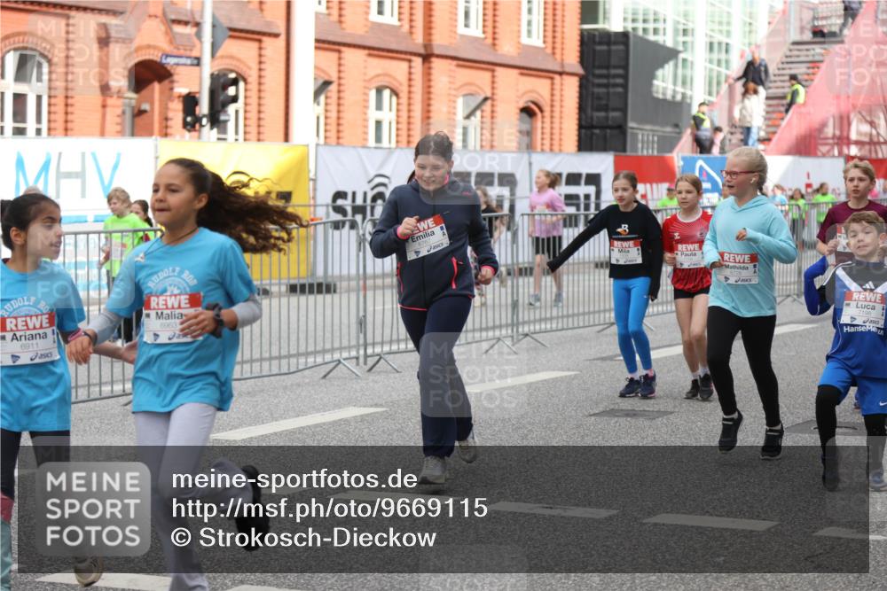 25.04.2026 - Das Zehntel Strokosch-Dieckow http://msf.ph/oto/9669115 25.04.2026 10:06:25 Allgemein zum Event 6911, 6963, 6767, 6728 meine-sportfotos.de