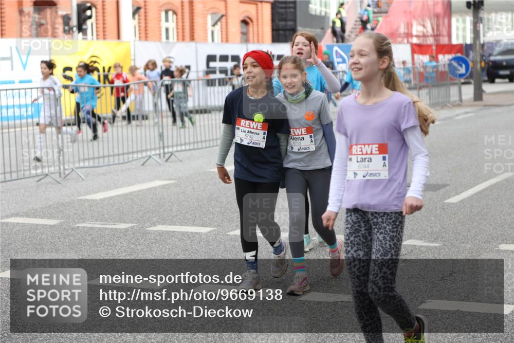 25.04.2026 - Das Zehntel Strokosch-Dieckow http://msf.ph/oto/9669138 25.04.2026 10:07:16 Allgemein zum Event 6742, 6713, 6744 meine-sportfotos.de
