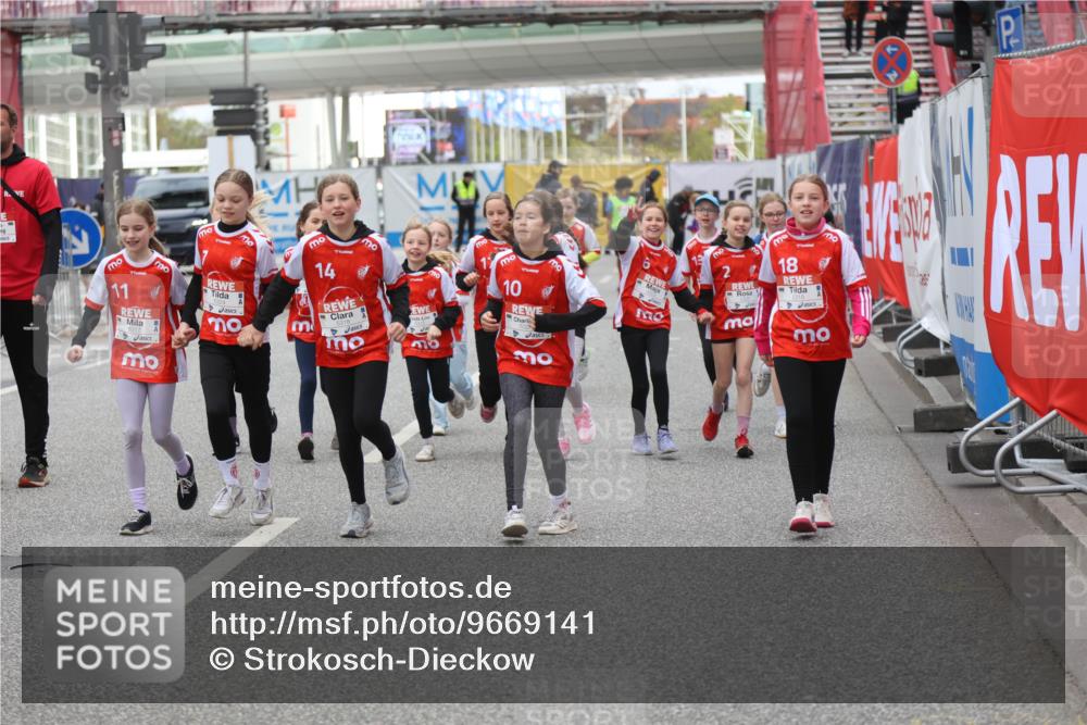 25.04.2026 - Das Zehntel Strokosch-Dieckow http://msf.ph/oto/9669141 25.04.2026 10:07:40 Allgemein zum Event 11, 5317, 14, 10, 30, 18 meine-sportfotos.de