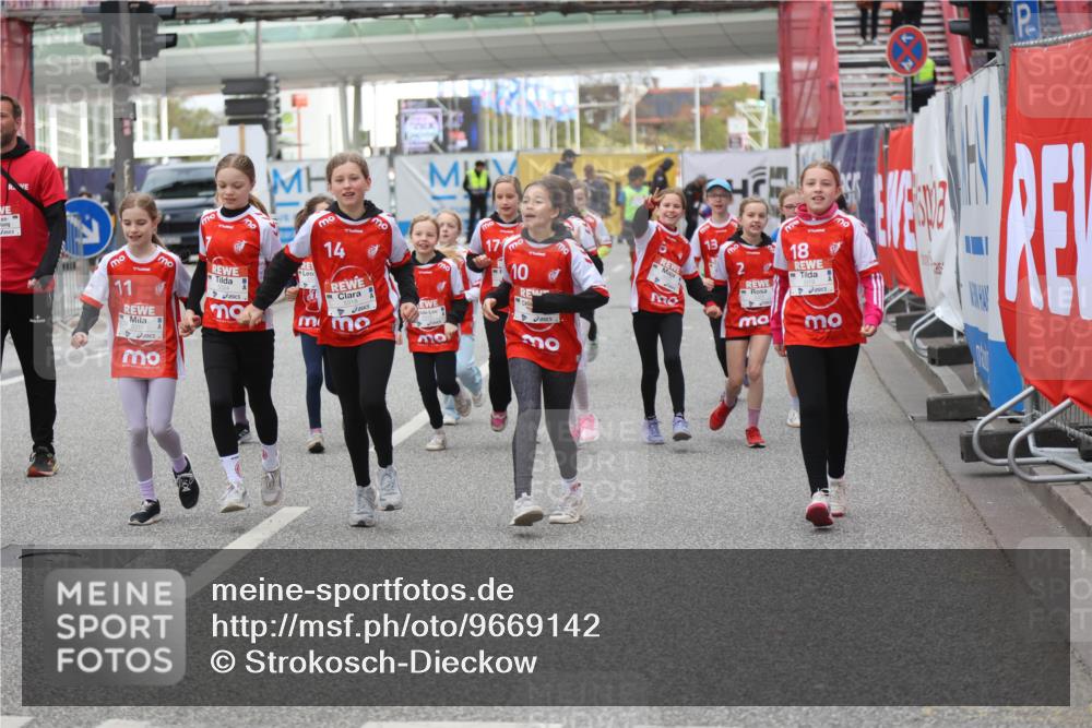 25.04.2026 - Das Zehntel Strokosch-Dieckow http://msf.ph/oto/9669142 25.04.2026 10:07:40 Allgemein zum Event 11, 14, 30, 17, 10, 30, 13, 2, 18 meine-sportfotos.de