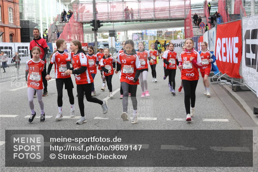 25.04.2026 - Das Zehntel Strokosch-Dieckow http://msf.ph/oto/9669147 25.04.2026 10:07:42 Allgemein zum Event 11, 26, 20, 10, 203, 6, 18, 0, 16 meine-sportfotos.de