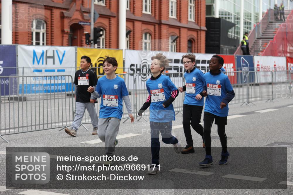 25.04.2026 - Das Zehntel Strokosch-Dieckow http://msf.ph/oto/9669171 25.04.2026 10:09:40 Allgemein zum Event 5, 6349, 6354 meine-sportfotos.de