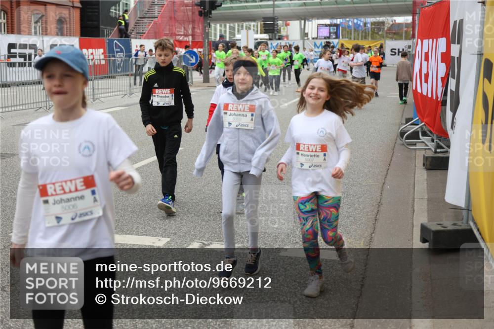 25.04.2026 - Das Zehntel Strokosch-Dieckow http://msf.ph/oto/9669212 25.04.2026 10:10:33 Allgemein zum Event 5006, 5003, 5007 meine-sportfotos.de