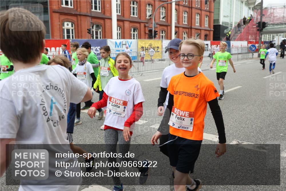 25.04.2026 - Das Zehntel Strokosch-Dieckow http://msf.ph/oto/9669222 25.04.2026 10:10:42 Allgemein zum Event 25, 5131, 5135 meine-sportfotos.de