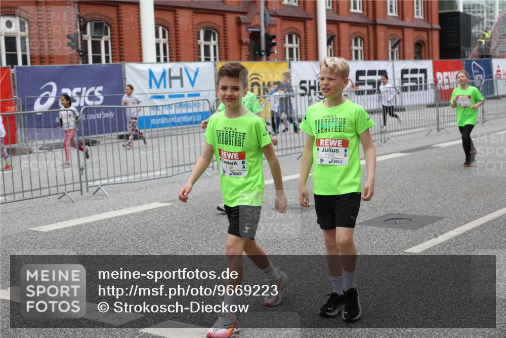 25.04.2026 - Das Zehntel Strokosch-Dieckow http://msf.ph/oto/9669223 25.04.2026 10:10:43 Allgemein zum Event 7145, 7158 meine-sportfotos.de