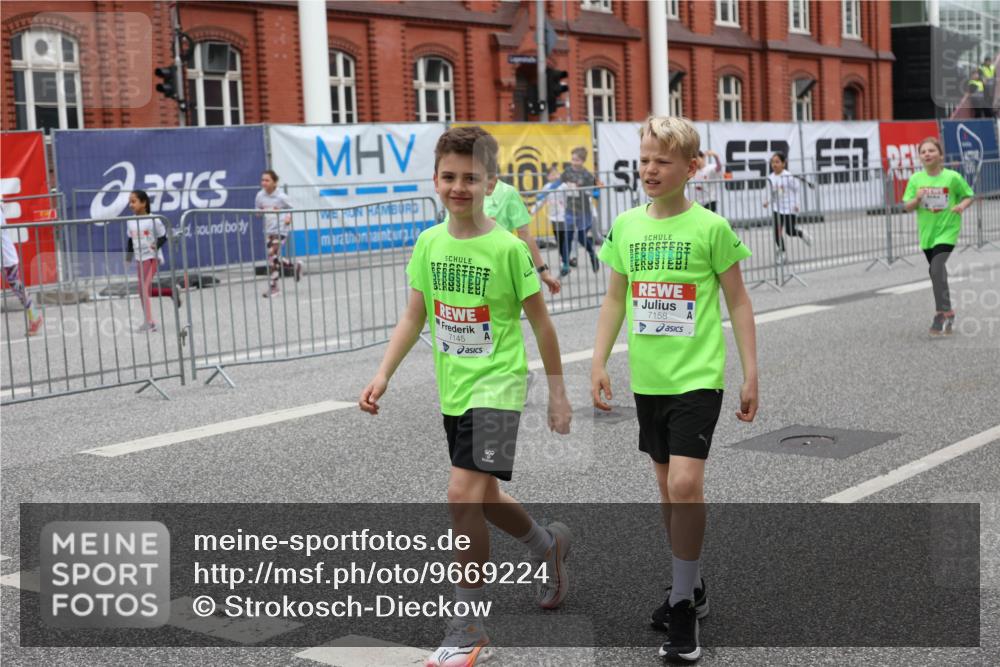 25.04.2026 - Das Zehntel Strokosch-Dieckow http://msf.ph/oto/9669224 25.04.2026 10:10:43 Allgemein zum Event 7145, 7158 meine-sportfotos.de
