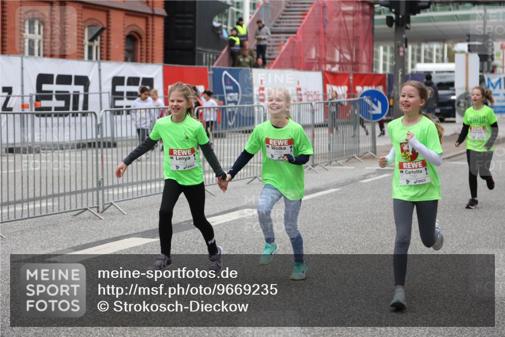 25.04.2026 - Das Zehntel Strokosch-Dieckow http://msf.ph/oto/9669235 25.04.2026 10:10:57 Allgemein zum Event 7131, 7150, 7161 meine-sportfotos.de