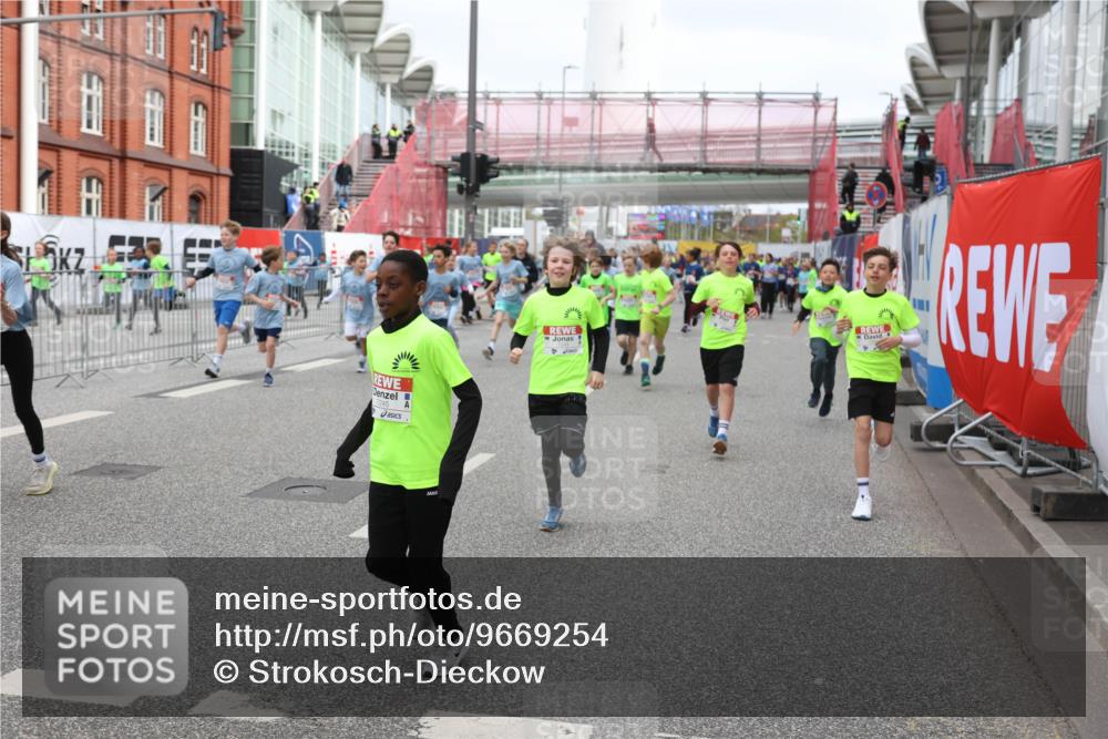 25.04.2026 - Das Zehntel Strokosch-Dieckow http://msf.ph/oto/9669254 25.04.2026 10:11:47 Allgemein zum Event 7245 meine-sportfotos.de